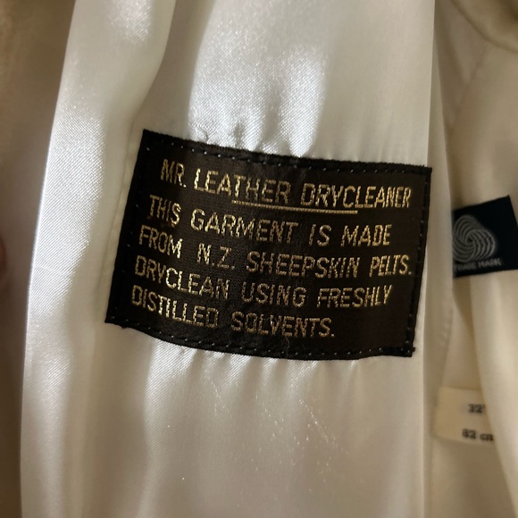 Vintages Cream Fur Coat - Picture 4 of 5